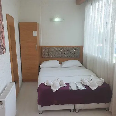 Grand Airport Hotel