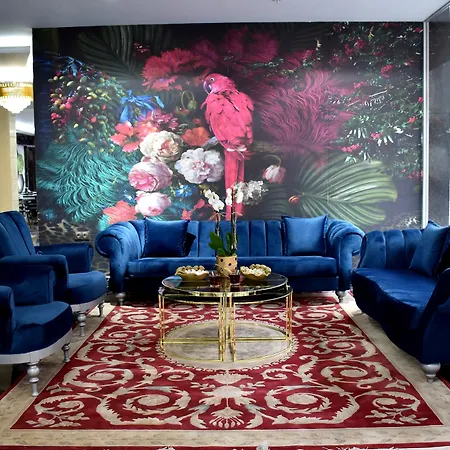 Grand Airport Hotel