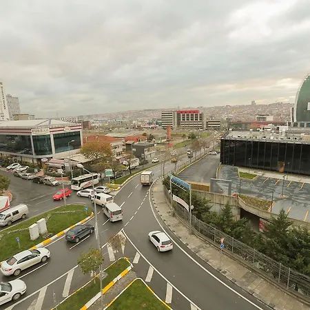 Hotel Grand Airport 3*