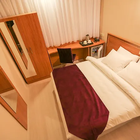 Grand Airport ホテル 3*