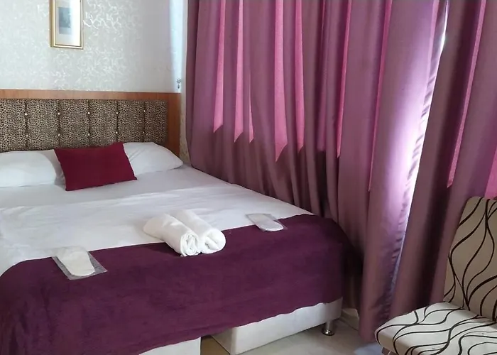 Отель Grand Airport 3*